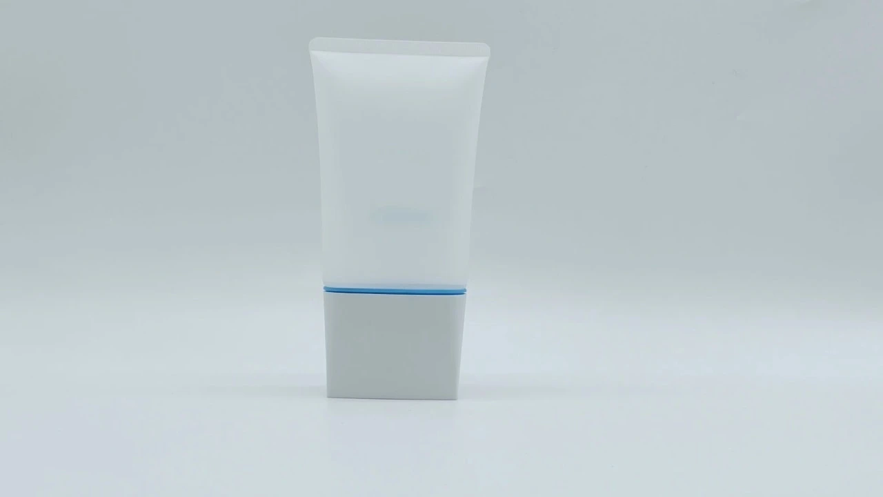 Plástico vacío de 100 g, manguera de PE transparente, tubo de plástico rellenable, bomba de cilindro de PE sin gas con etiqueta UV, botella flexible 1