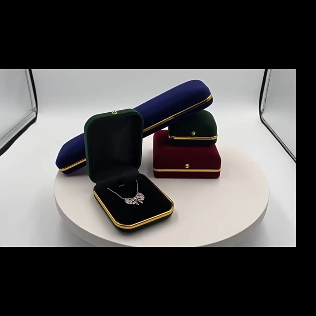 Premium gold edged velvet velvet velvet jewelry box ring earring pendant bracelet jewelry gift packaging box 1