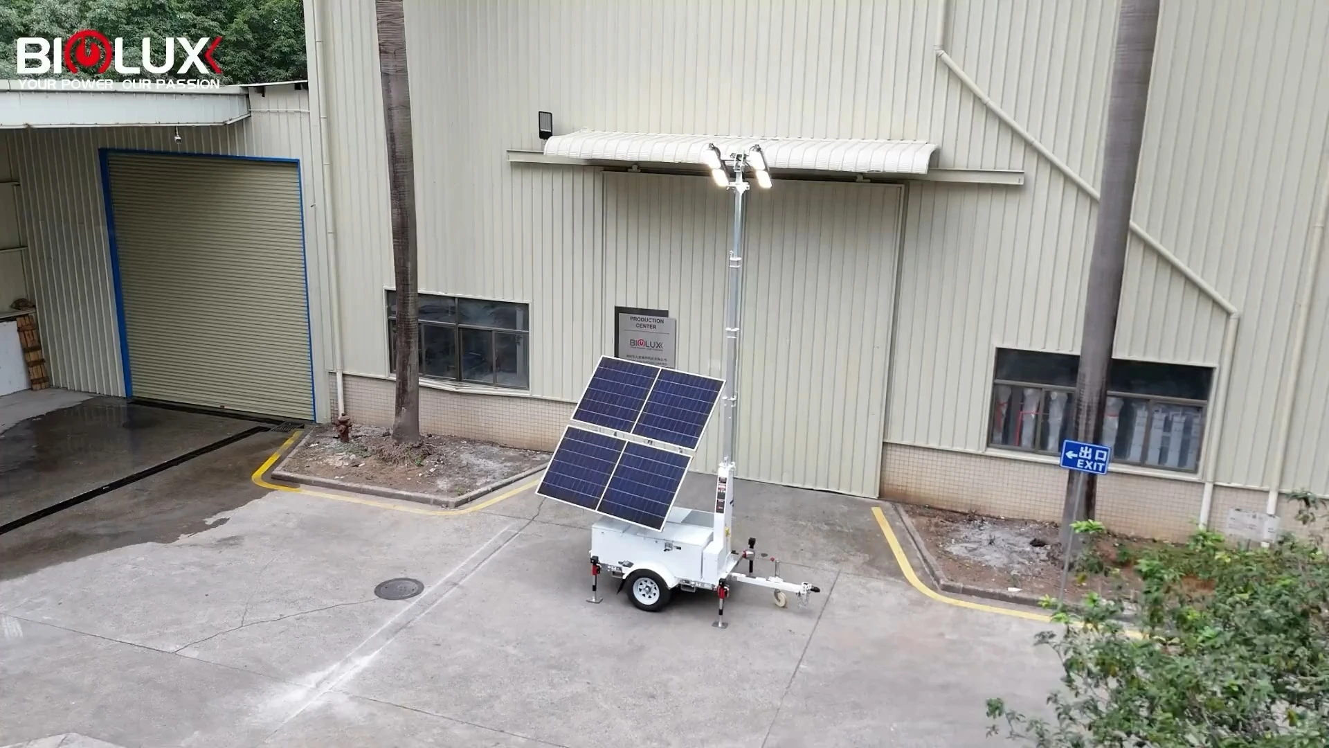 Tráiler de luz solar móvil con panel solar de 2*600W 1