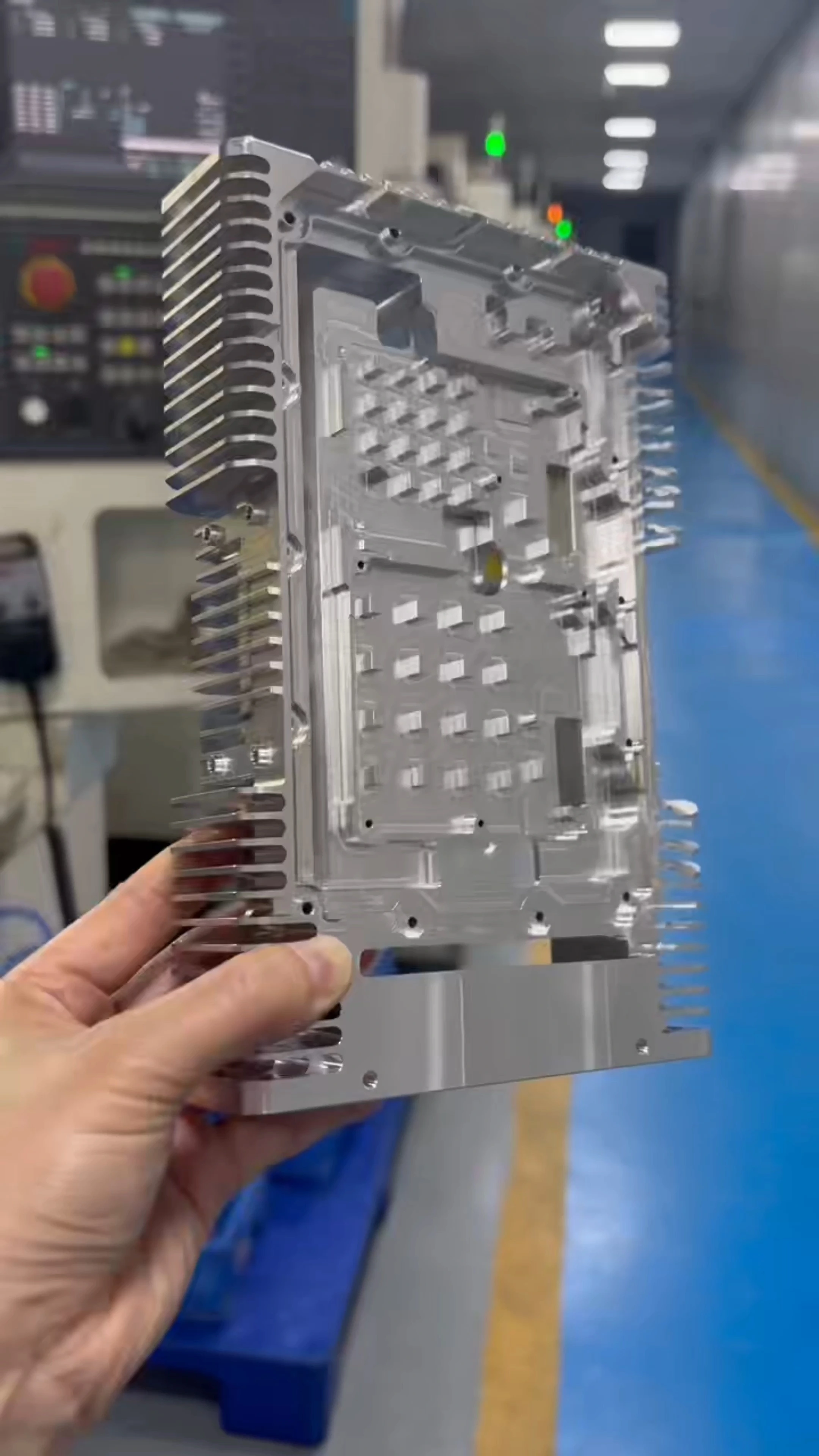 CNC Machining, Electronic Device Components - Heat Dissipation Housing 1