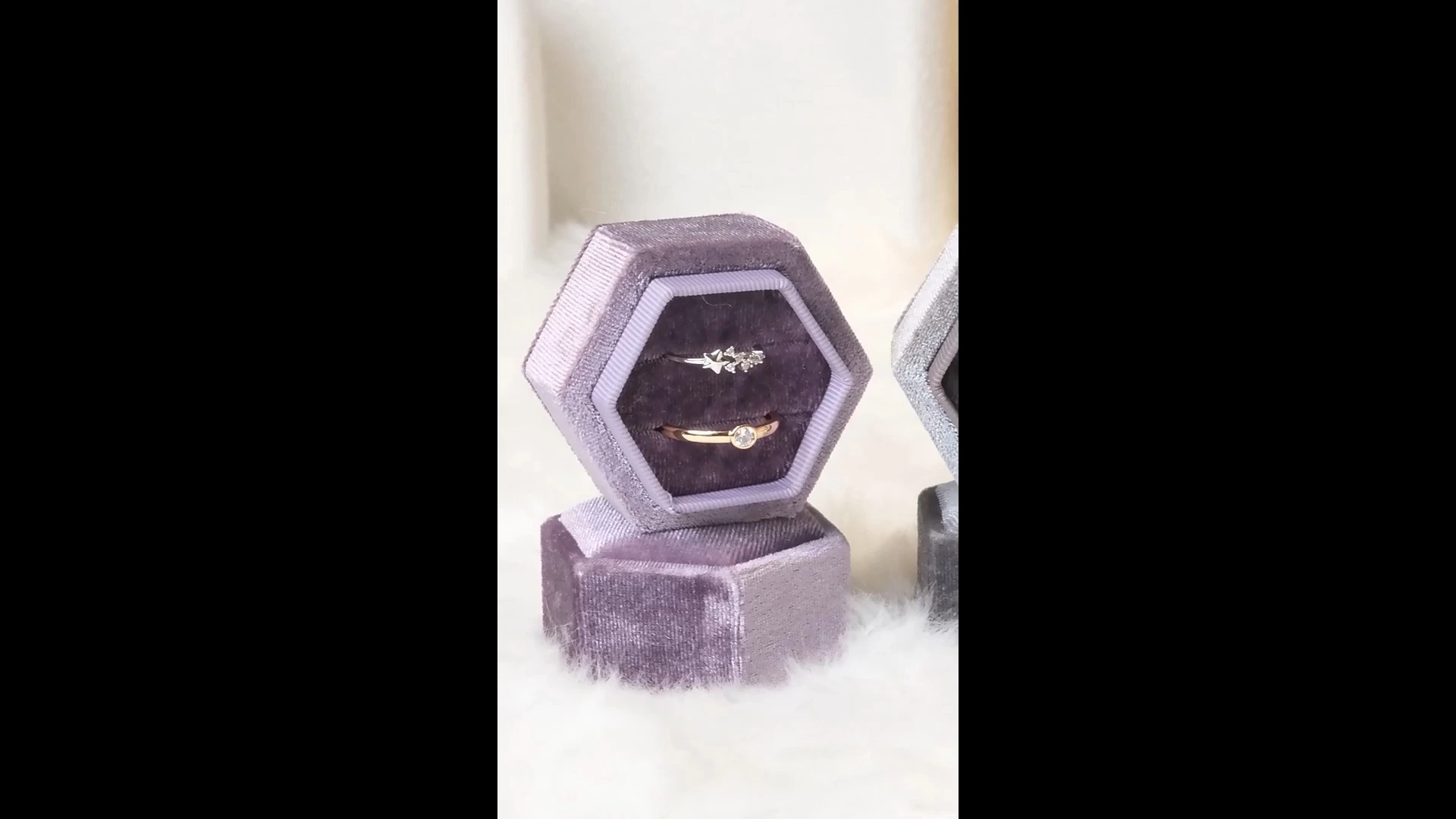 Premium hexagonal velvet jewelry box ring earrings necklace pendant jewelry gift box 1