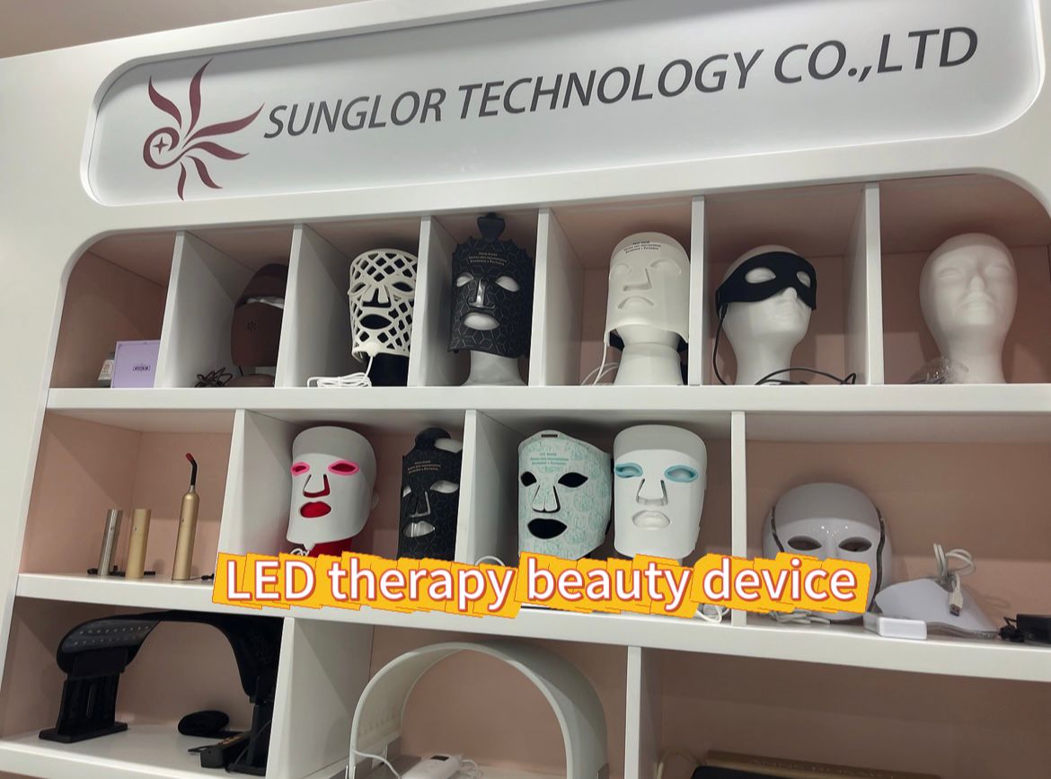 Appareil de beauté rouge professionnel