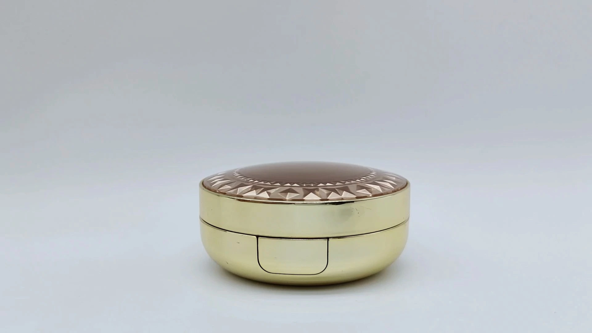 Boîte à poudre compacte ronde à coussin d'air avec miroir, base de soin de la peau en plastique de luxe en gros 1