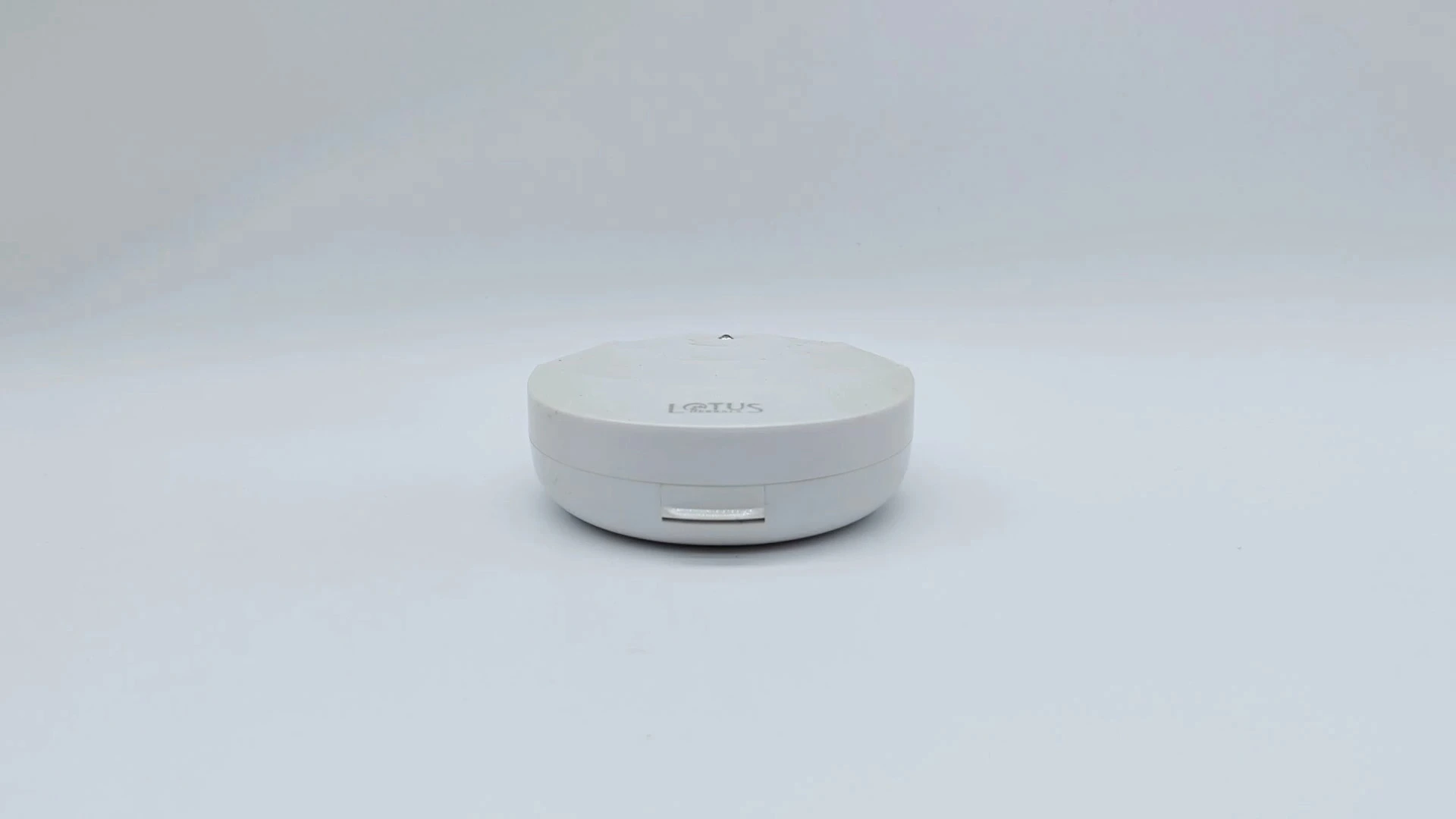 OEM Cosmetic Round Powder Compact Case Round White Face Powder Box for Packaging 1