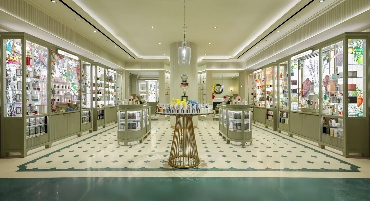 عرض عرض العطور العتيق البريطاني تصميم عرض مخصص للعطور 1