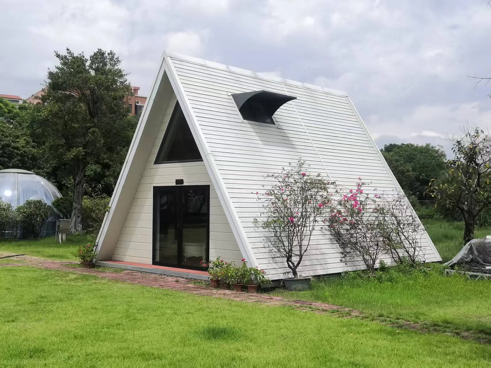 Triangle House خيمة التخييم في الهواء الطلق مع نسيج مقاوم للماء وتجميع سريع 1