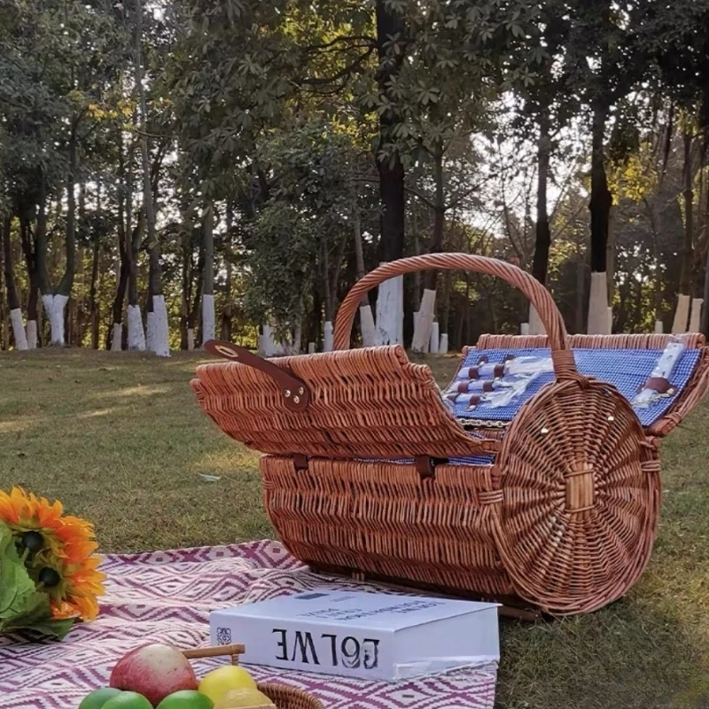 Picknickkorg med skiljevägg i pil, full av praktisk cylindrisk specialdesign 1