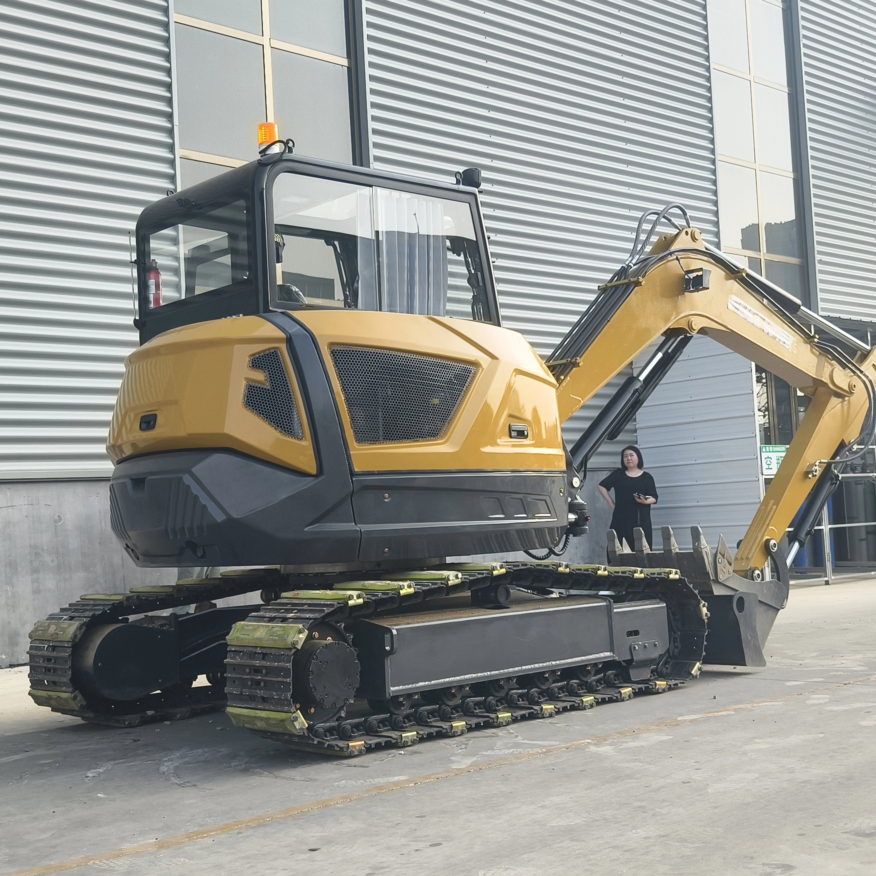 Mini Excavator 7ton Crawler Excavator Construction Machinery Earthmoving Machine Small Mini Excavator 1