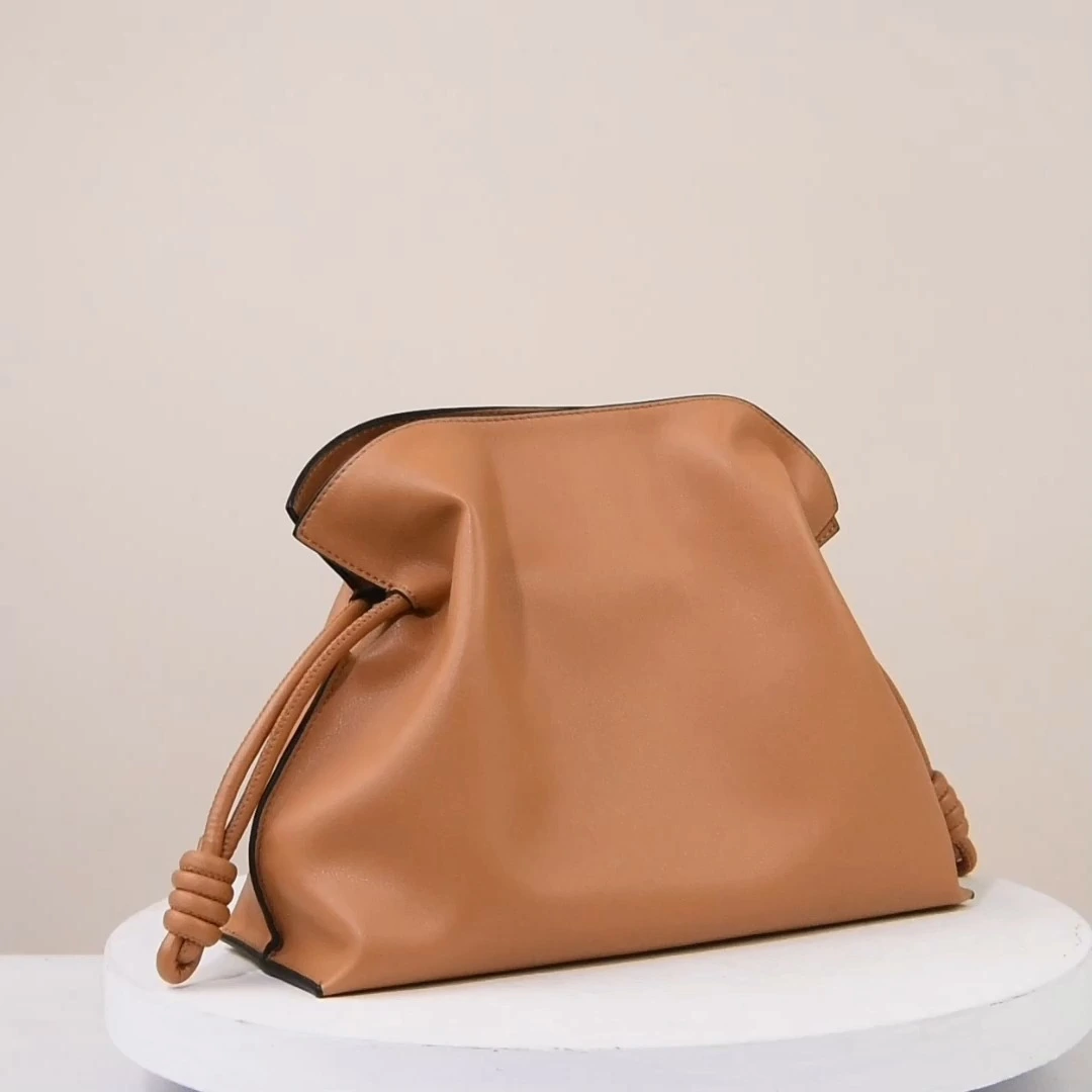 Fashionable Versatile Crossbody Bag, Large-capacity Cloud-shaped Bag, Simple and Elegant Gift Bag 1