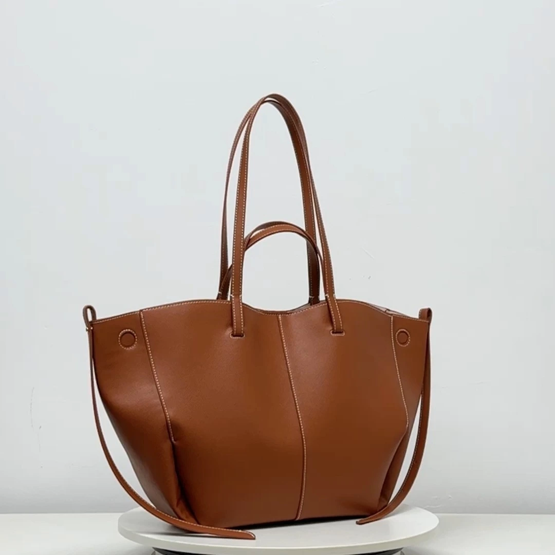 High-end Large-capacity Tote Bag, New Trendy Wing-shaped Bag, Portable Casual Tote Bag 1