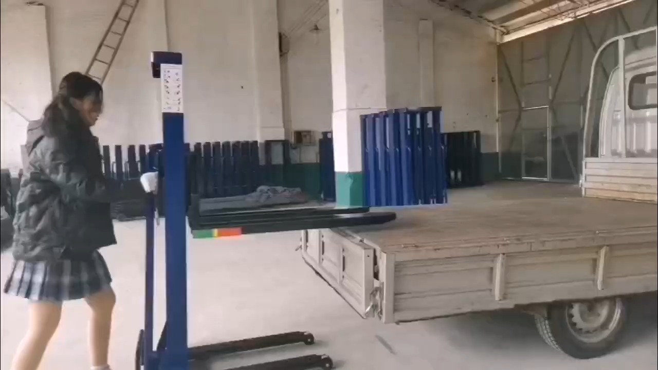 Vlift 1000kgs self loading lifting portable forklift electric stacker 1