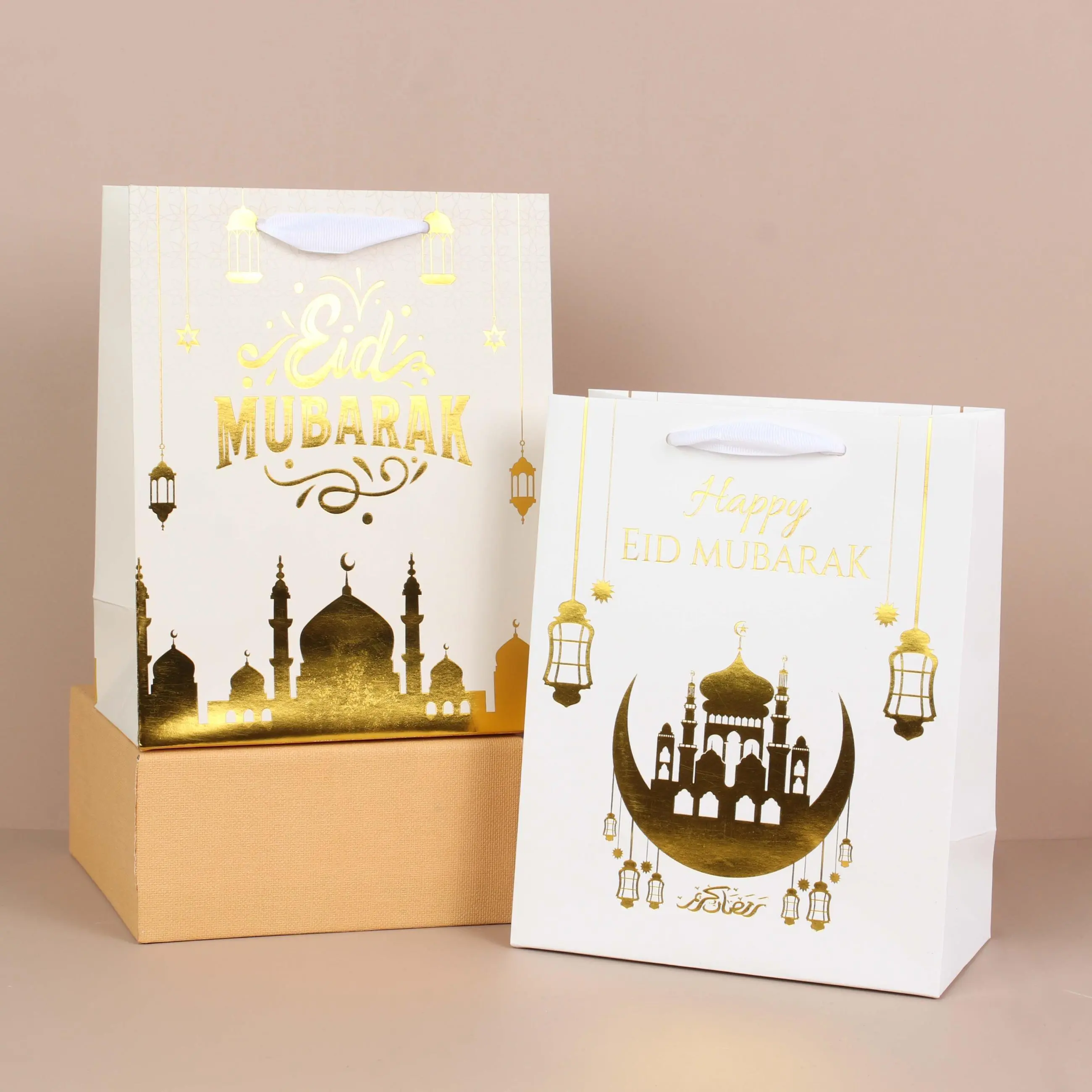 Custom Logo Exotic Stamping Gift Paper Bag With Handle OEM/ODM customized middle eastern style paper bag