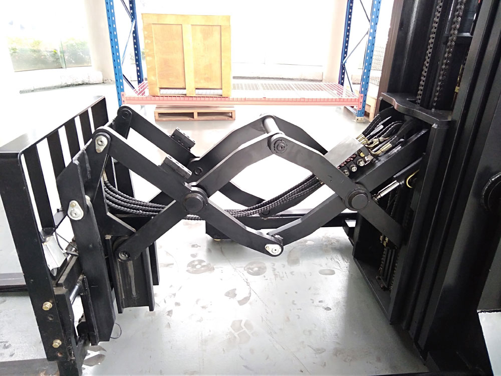 Factory price  Vlift 1.2 ton double deep reach forklift with 3000mm lift height 4