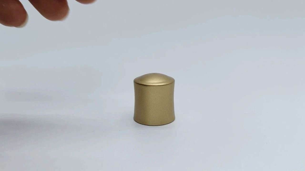 Silver and gold aluminum caps for perfume bottles 1
