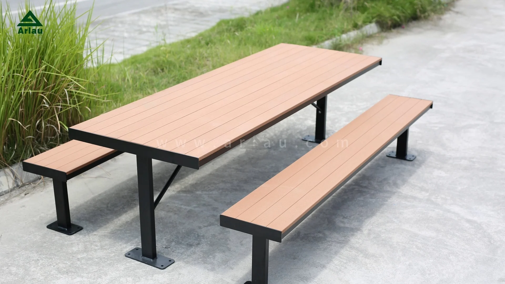 Heavy-duty outdoor wood-plastic composite picnic table and chair set, sturdy, waterproof, sunscreen, and wear-resistant 1