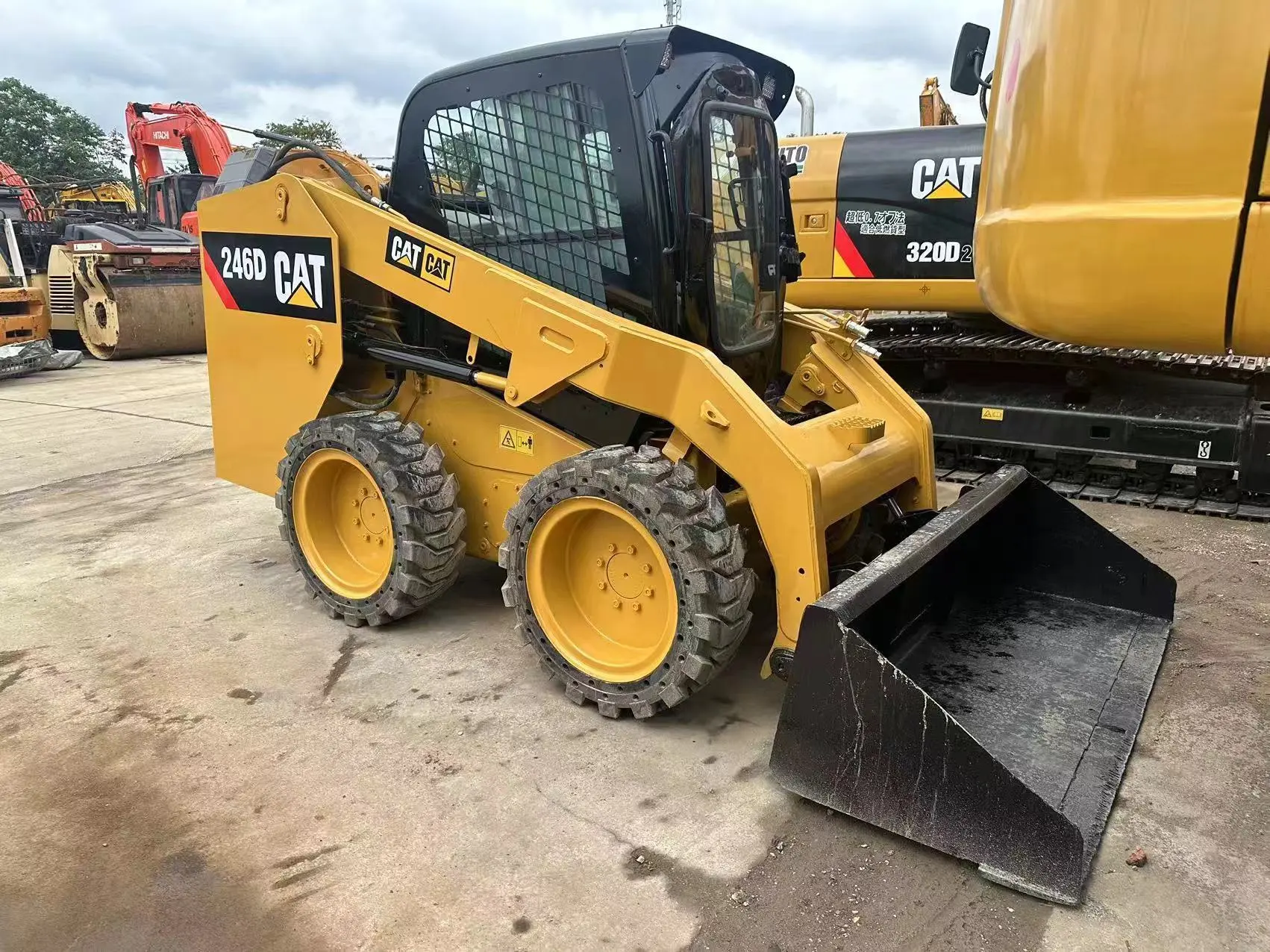 2019 CAT 246D использовал погрузчик с погрузчиком по скидке. 1