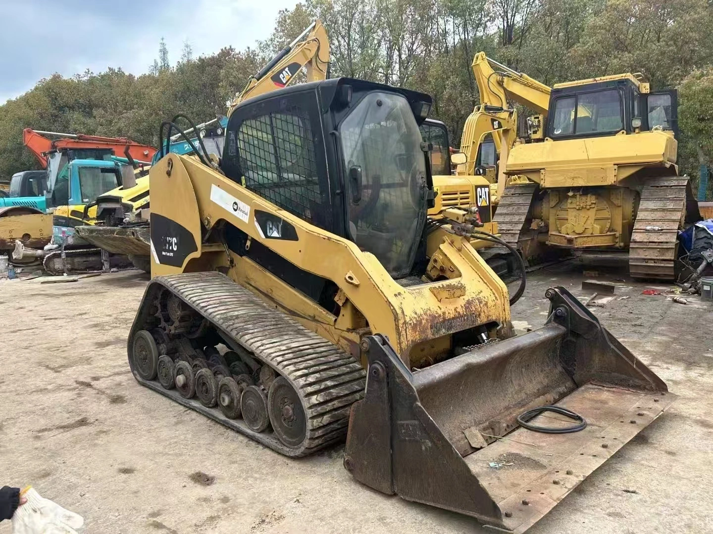 2018 Cat 277C menggunakan Skid Steer Loader Seconder Mini Loader di Shanghai Yard Global Delivery 1
