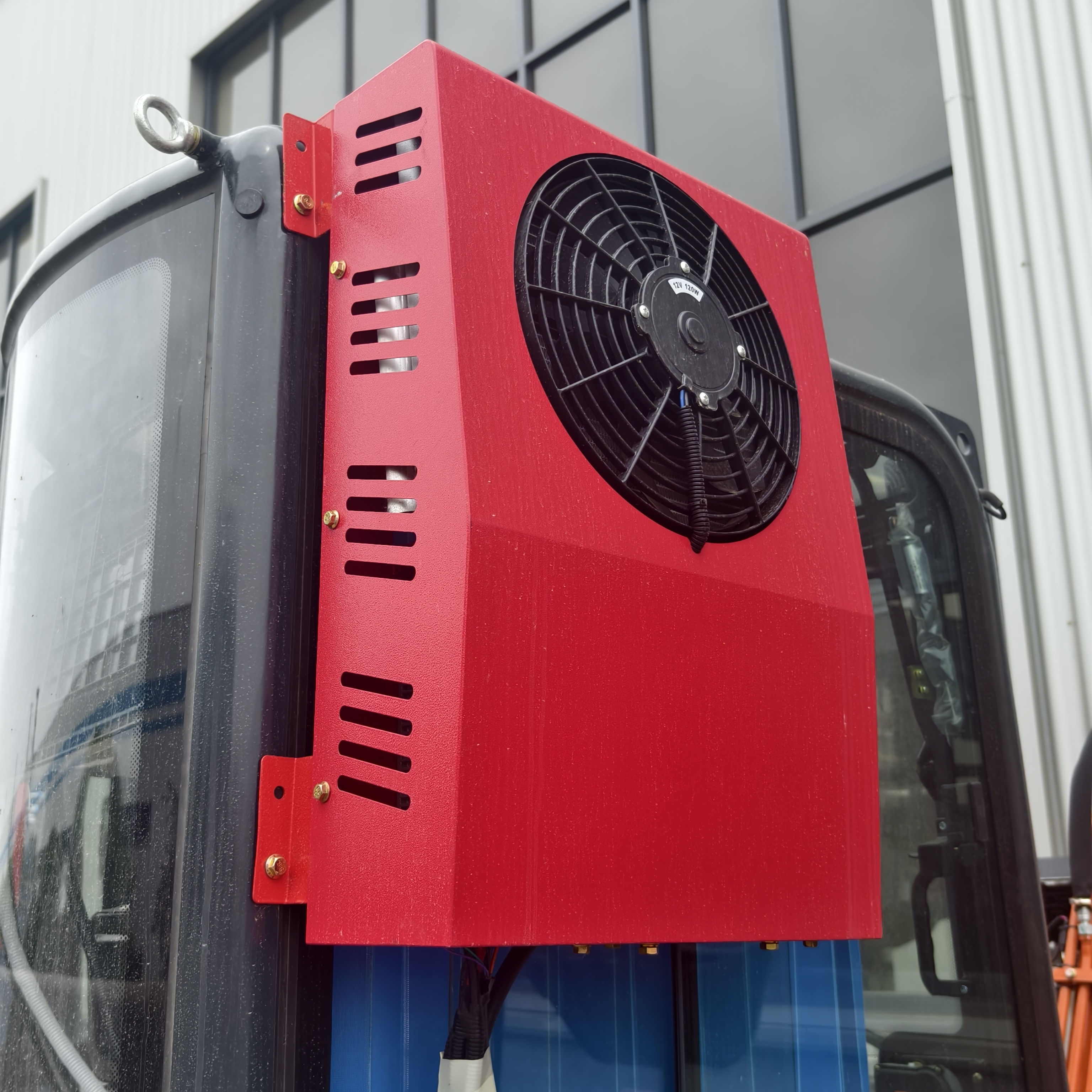Powerhouse compacta Mini escavadeira de 2,5 -T - Swing de combustível - SMART, 360 ° & Anexos multifuncionais 4