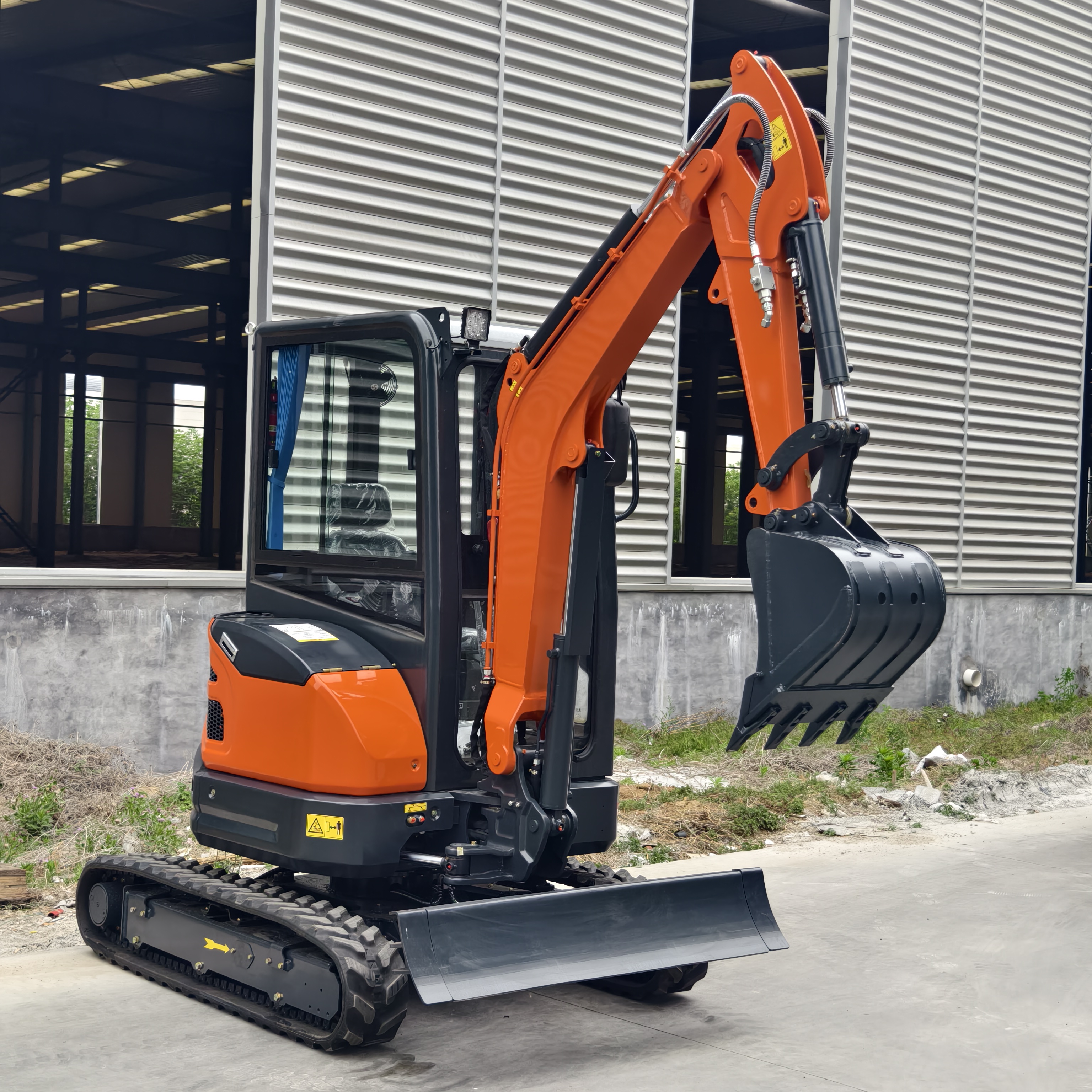 2.5‑Ton Precision Digger – Low‑Consumption, Hydraulic Boom‑Swing, Ready for Utility & Landscaping 3