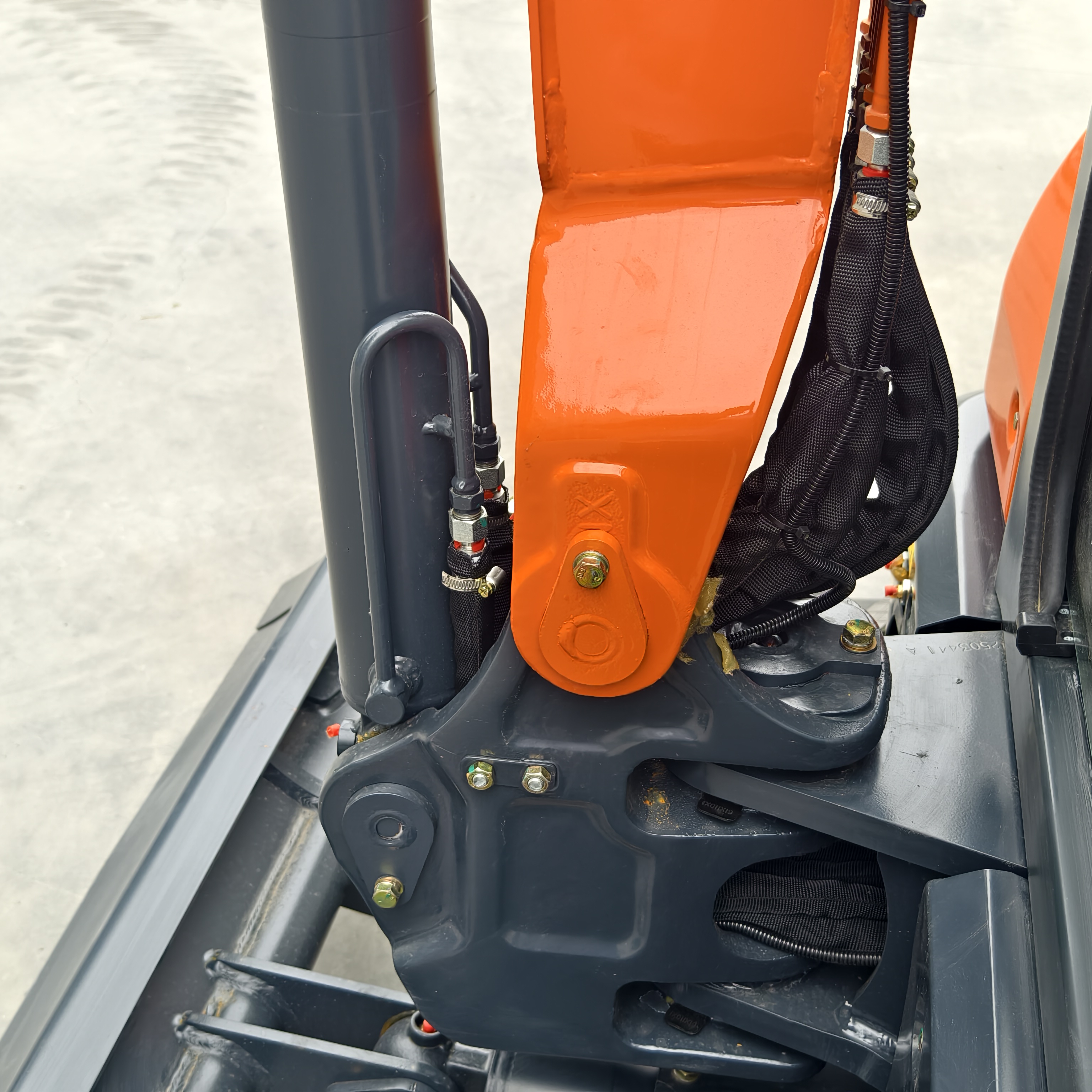 2.5‑Ton Precision Digger – Low‑Consumption, Hydraulic Boom‑Swing, Ready for Utility & Landscaping 7