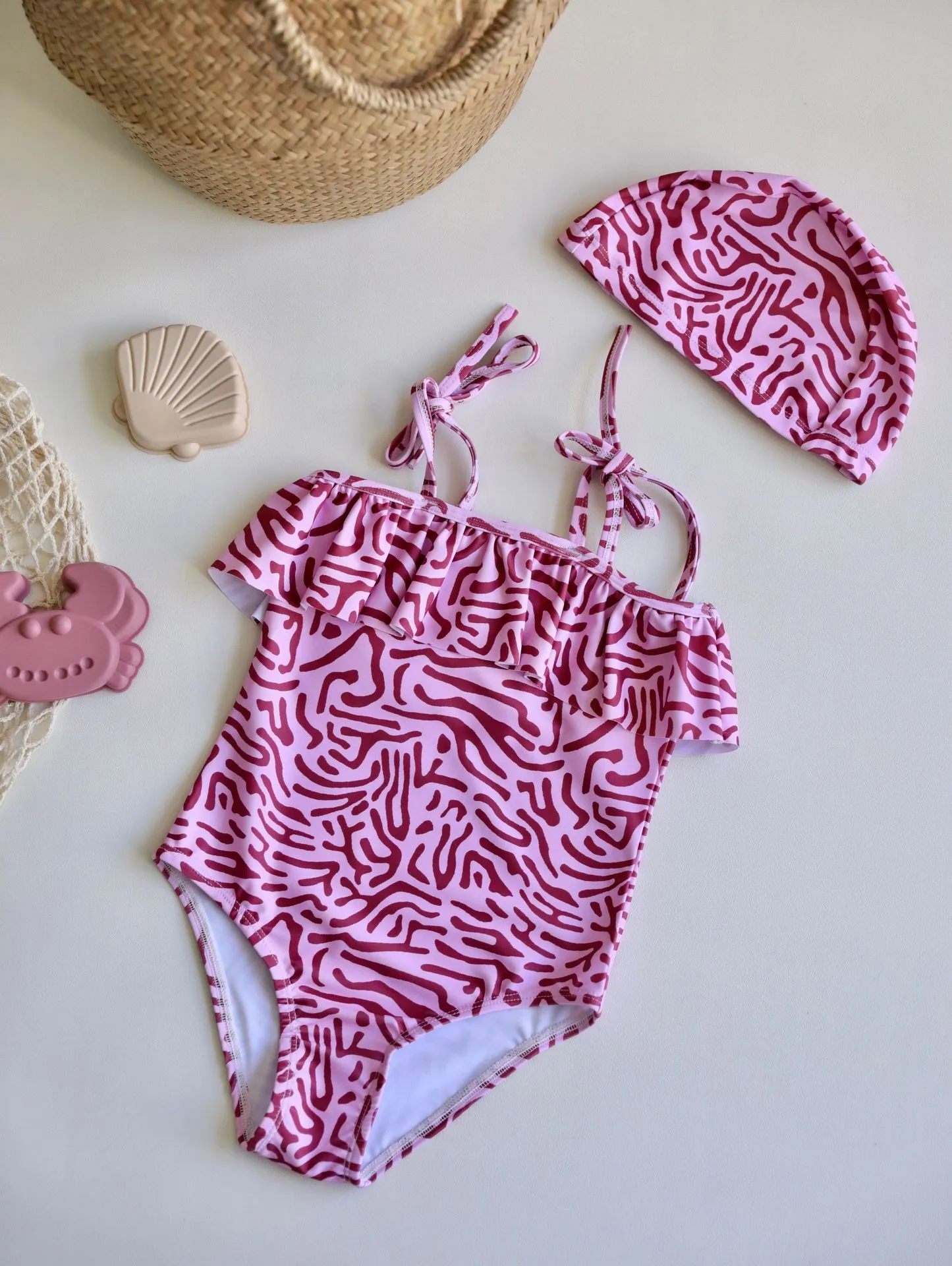 Beli106 Enfants Ins Styles Holiday One-Piece Swimwear rapides filles mignonnes mignonnes de plage de natation imprimés colorés 1