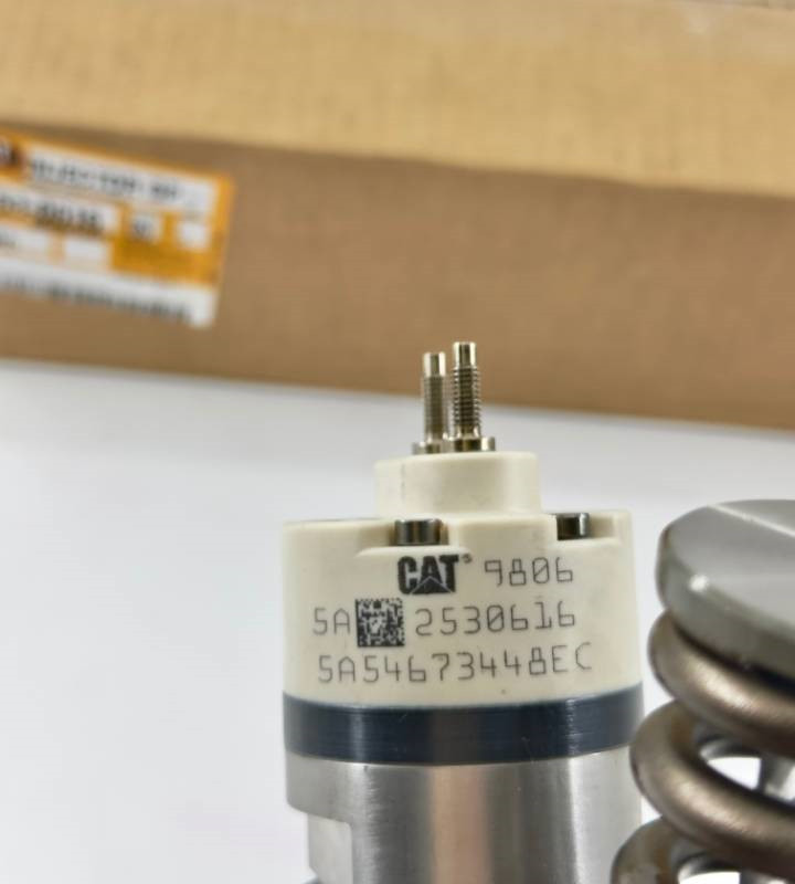 CATERPILLAR Injector 326-4700 253-0616 557-7633 320-0680 320-0690 3213600 3200677 647-0750 6180750 2