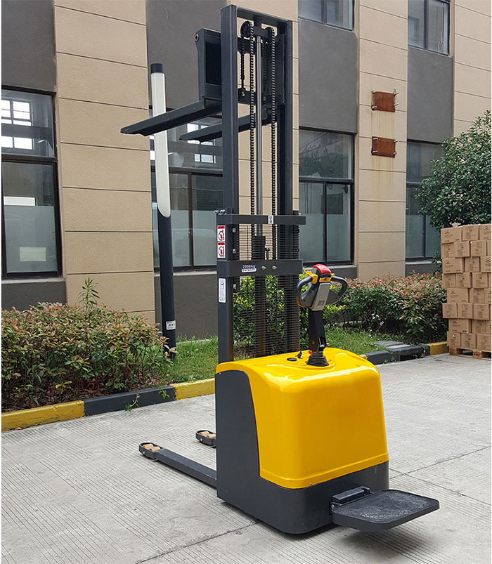 Vlift 1.5ton electric stacker lifting height 3000mm fork width 685mm 2