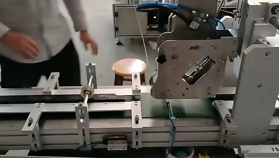 Tùy chỉnh tự động băng dính hai mặt băng 3M Băng xốp và các vật liệu khác máy dụng cụ cho giấy nhôm PVC 1