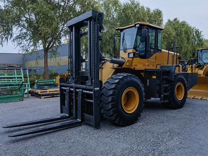 Vlift 12ton 4x4 hydraulic diesel rough terrain forklift lifting height 5m(EPA engine) 2