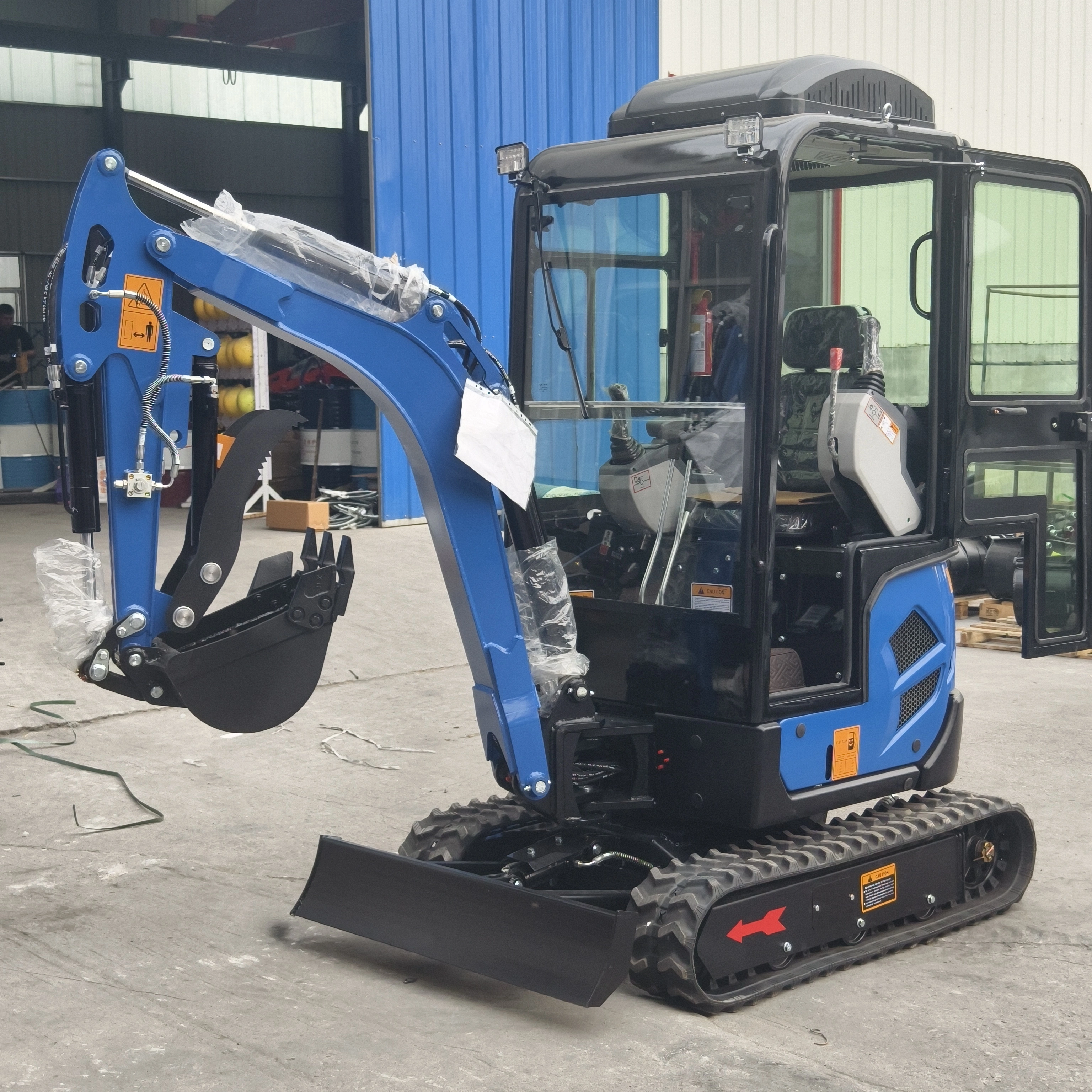 Mini Excavator 1.8Ton Agriculture Machinery Farm Garden Excavator Machine Earthmoving Machinery Mini Digger Excavator Prices 1