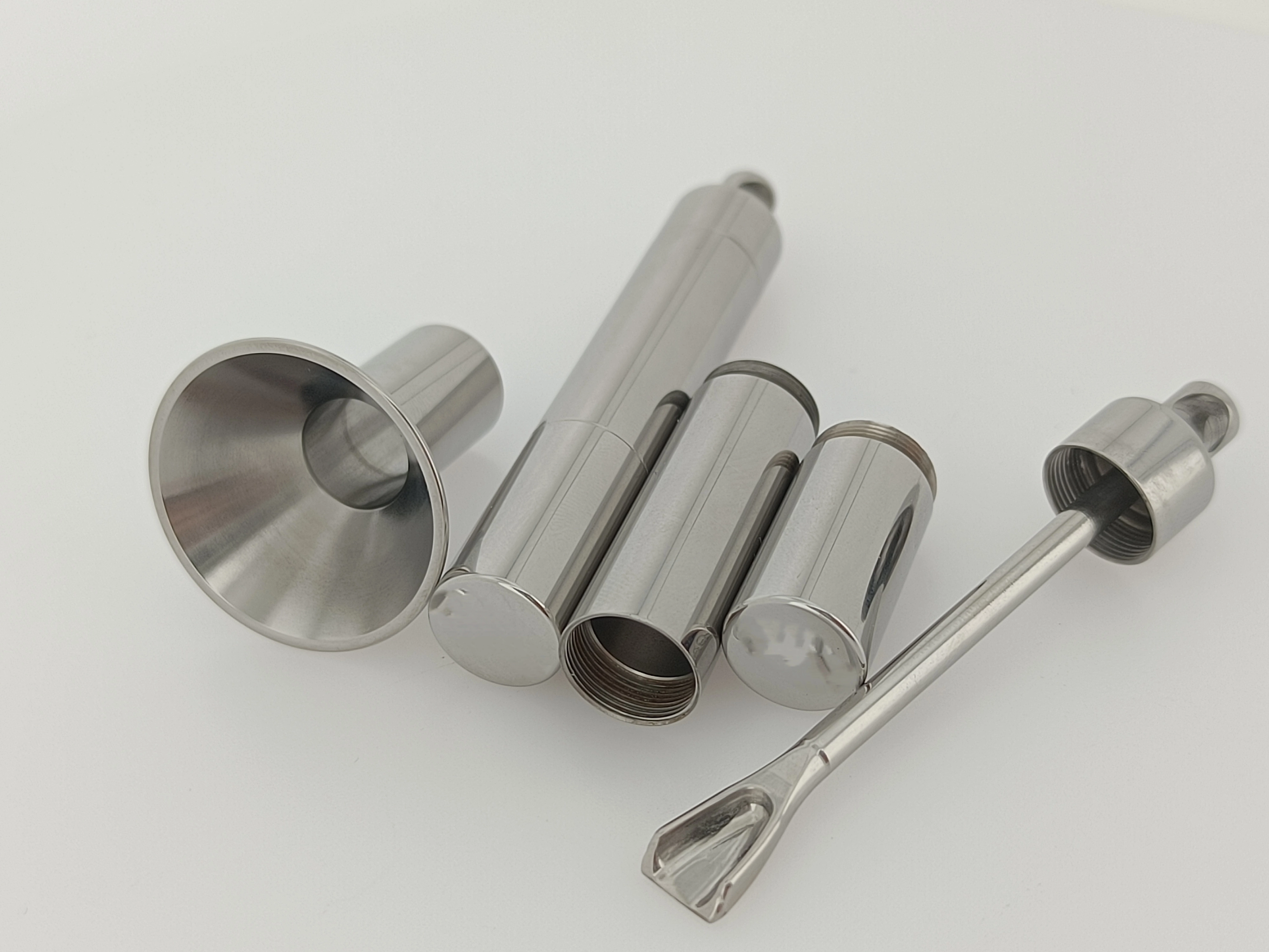 CNC machining of stainless steel fasteners 1
