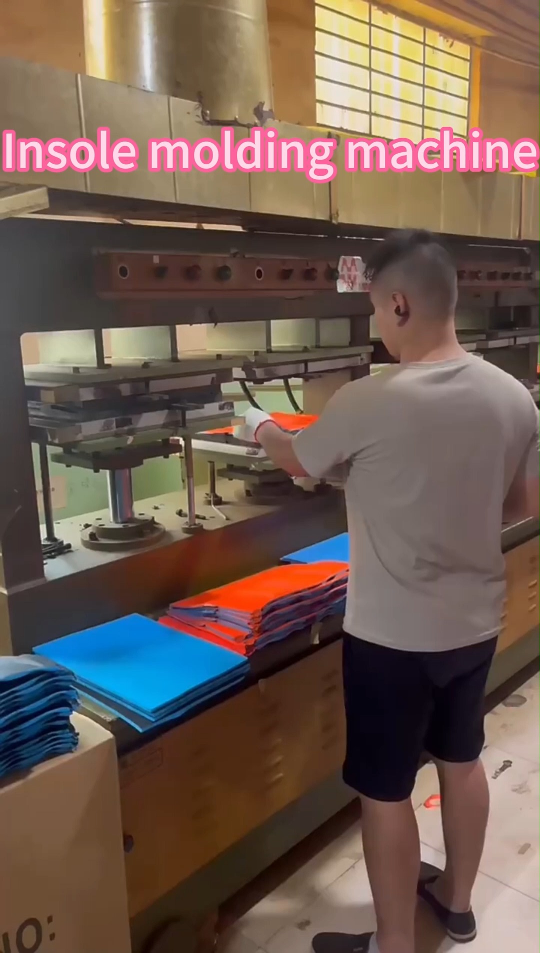 Custom Insole Molding Machine | High-Quality Compression Molding Equipment