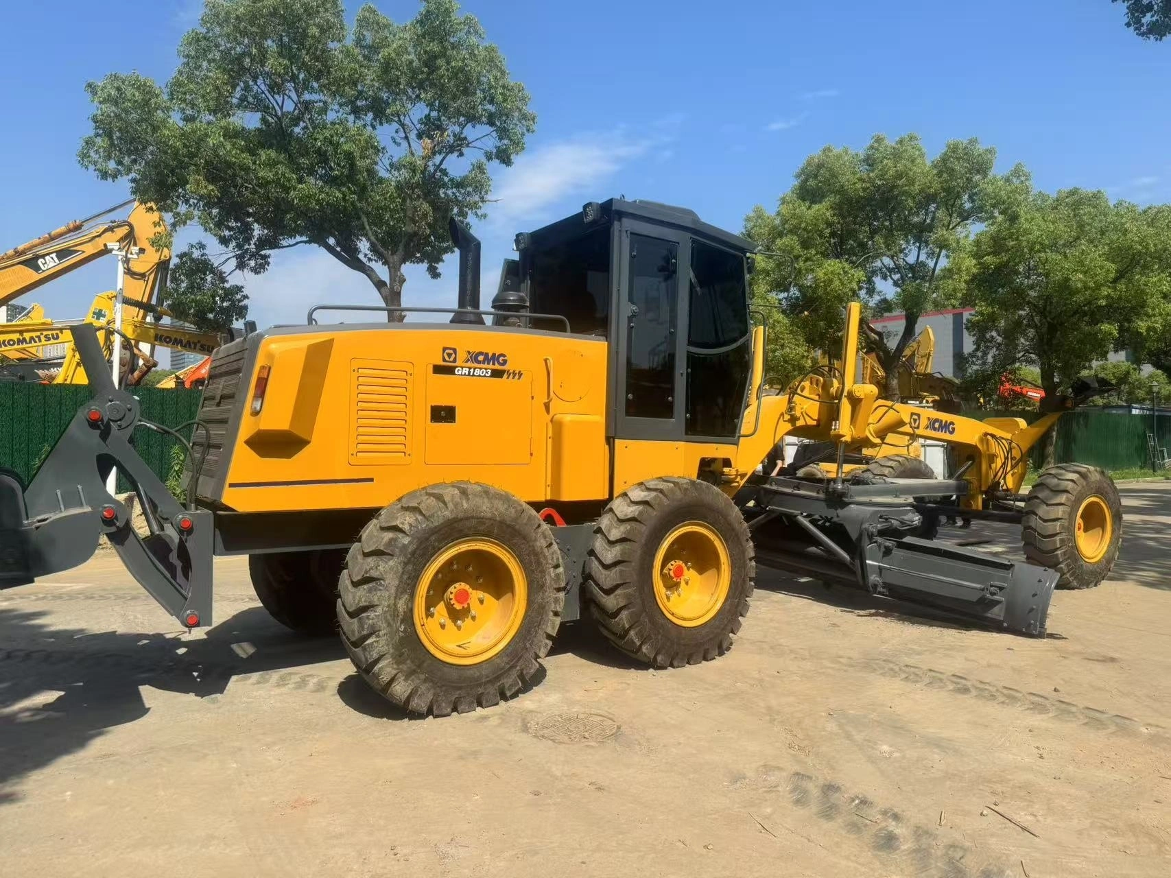 2022 XCMG GR1803 Motor de motor usado Grader de motor de segunda mano de alta calidad en Shanghai Yard 1
