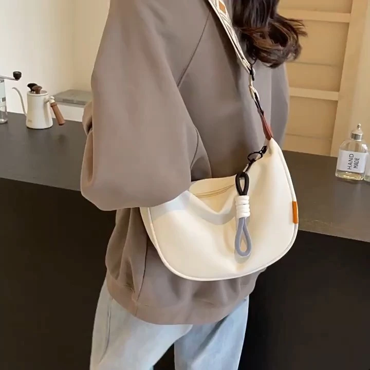 Leisure Nylon Crossbody Bag, New Simple and Versatile Dumpling Bag, Fashionable Portable Shoulder Bag 1