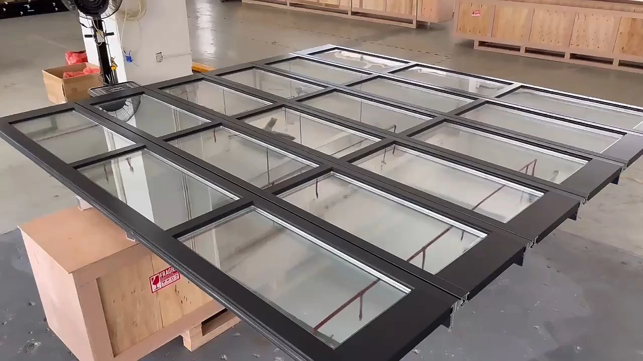​California Modern Garage Door: Wood Finish, Aluminum & Glass for Maximum Curb Appeal & Light​ 1