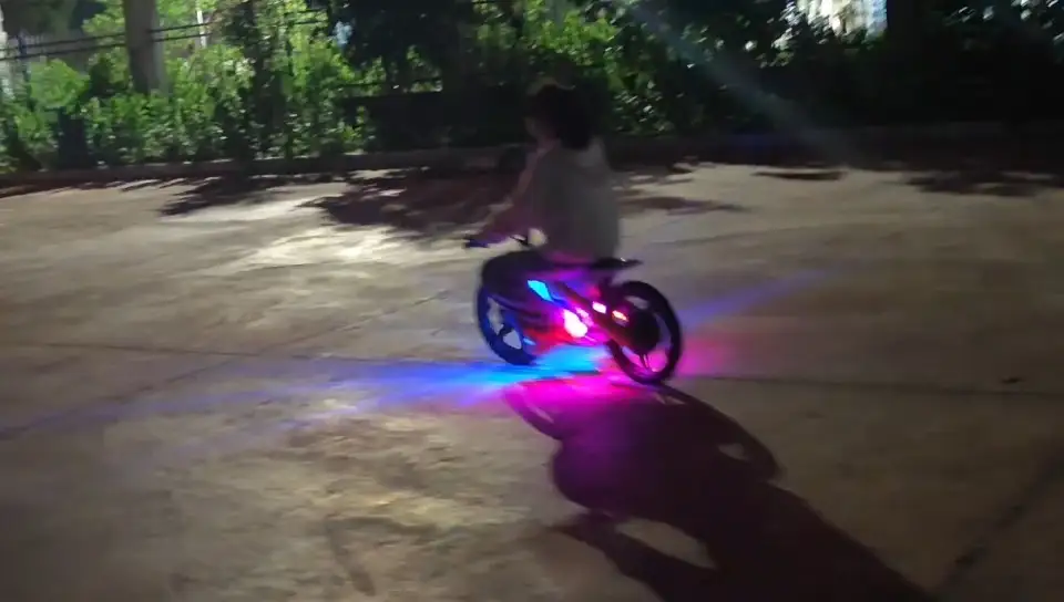 Elektrischer Balance-Scooter für Kinder ET01 1
