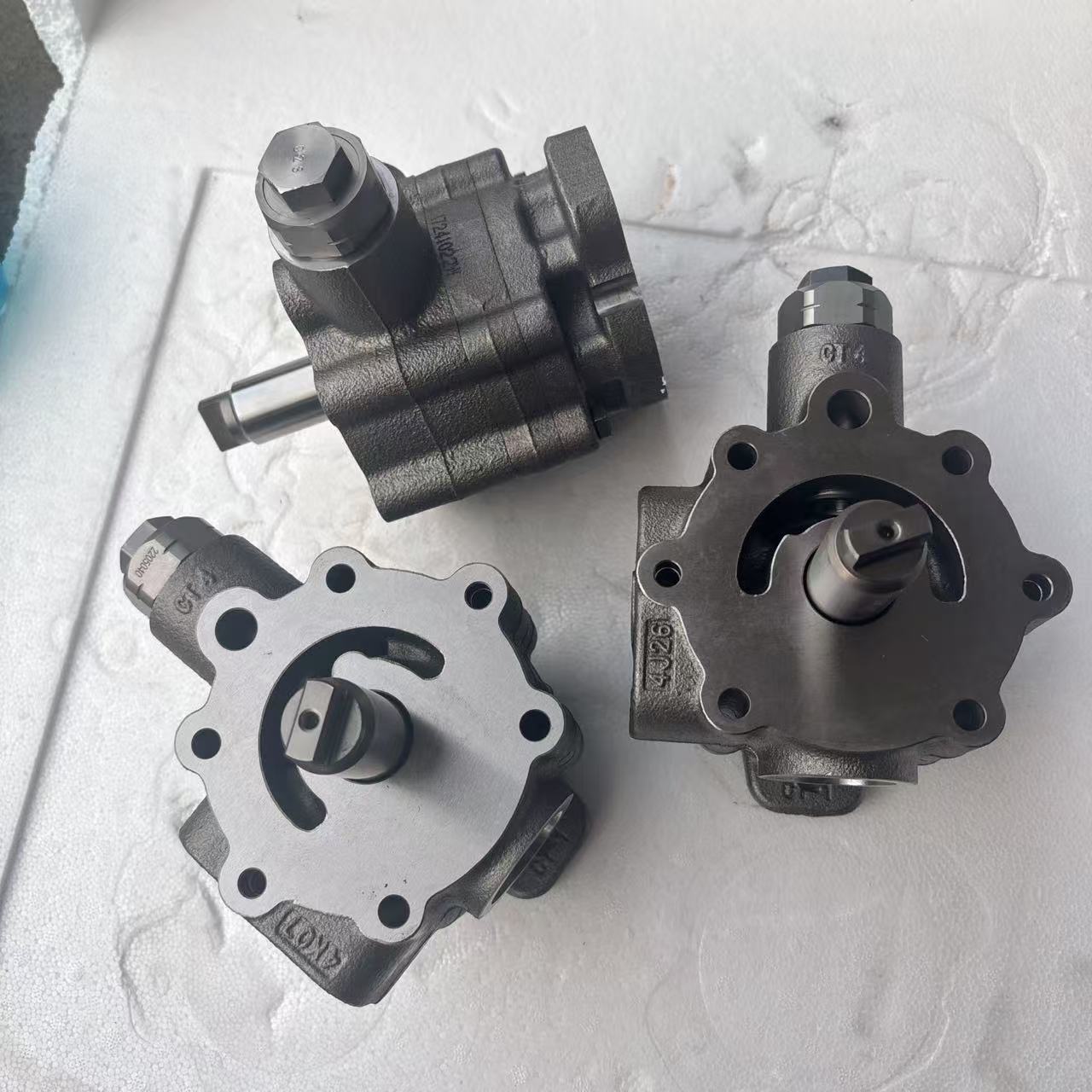 New original Eaton Charge Pumps Oil Pumps for EATON Piston Pumps 7620 6423 6433 5423 3923 5433 5
