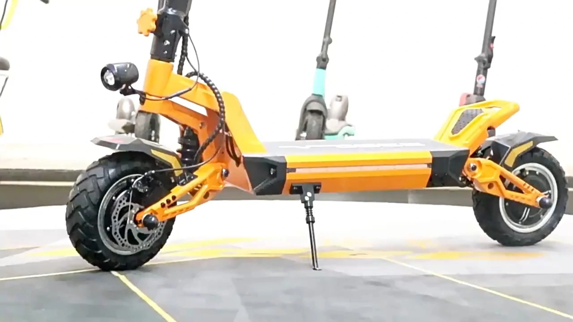 Overseas Warehouse Exclusive High-Speed High-Power Electric Scooter Dual Drive 3000W*2 Shock Absorption Foldable 1