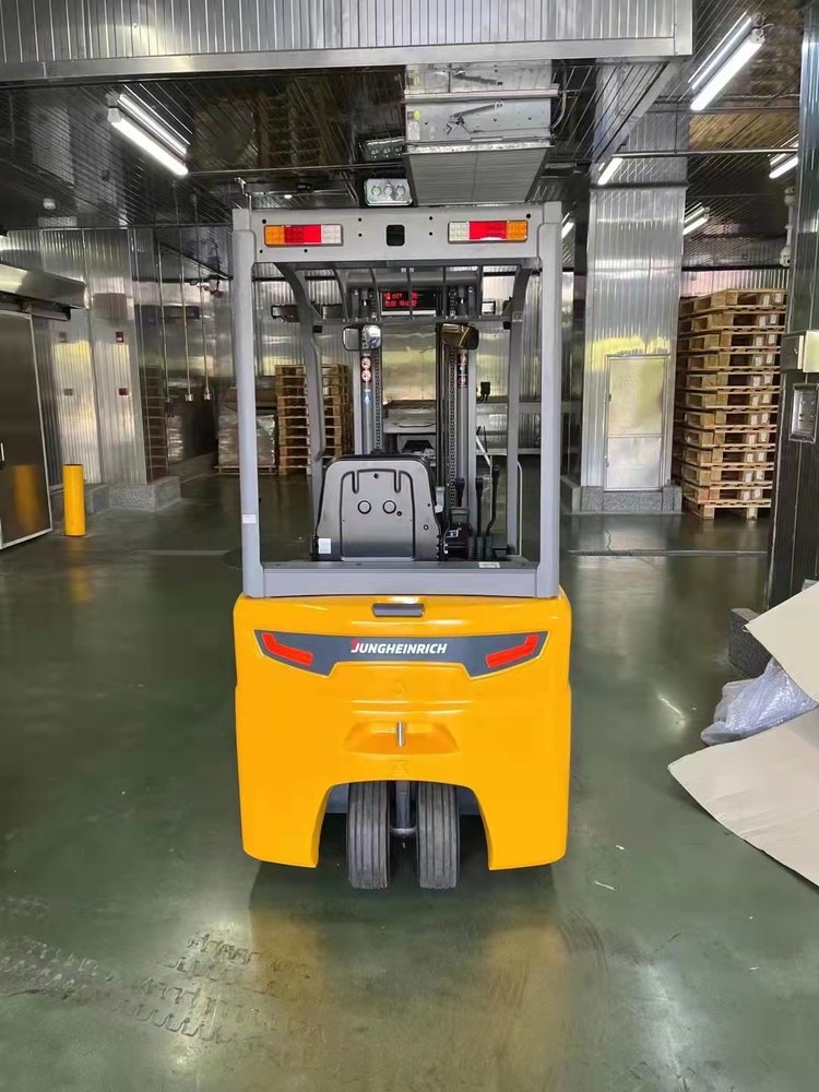 Pompe idrauliche a ingranaggi per carrelli elevatori Jungheinrich ETV320 51154398 50111154 6