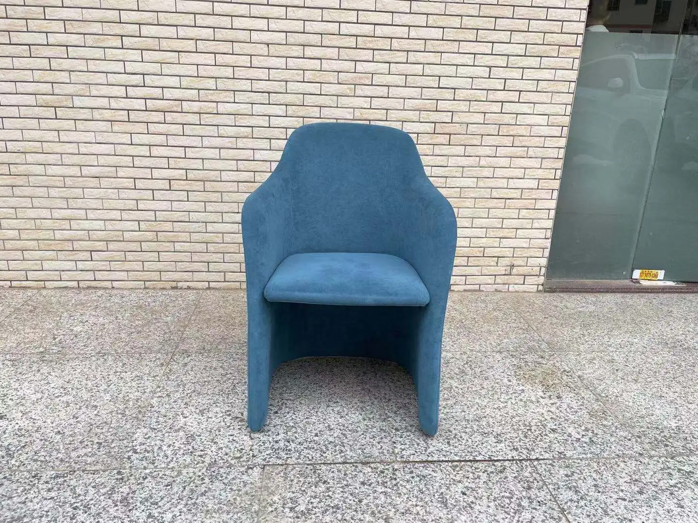 Nordic-style sofa chair, simple and luxurious retro style, designed for the living room balcony 1