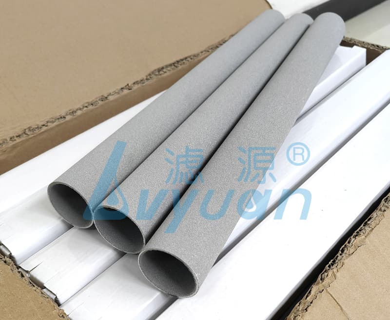 What is a sintered metal powder filter?