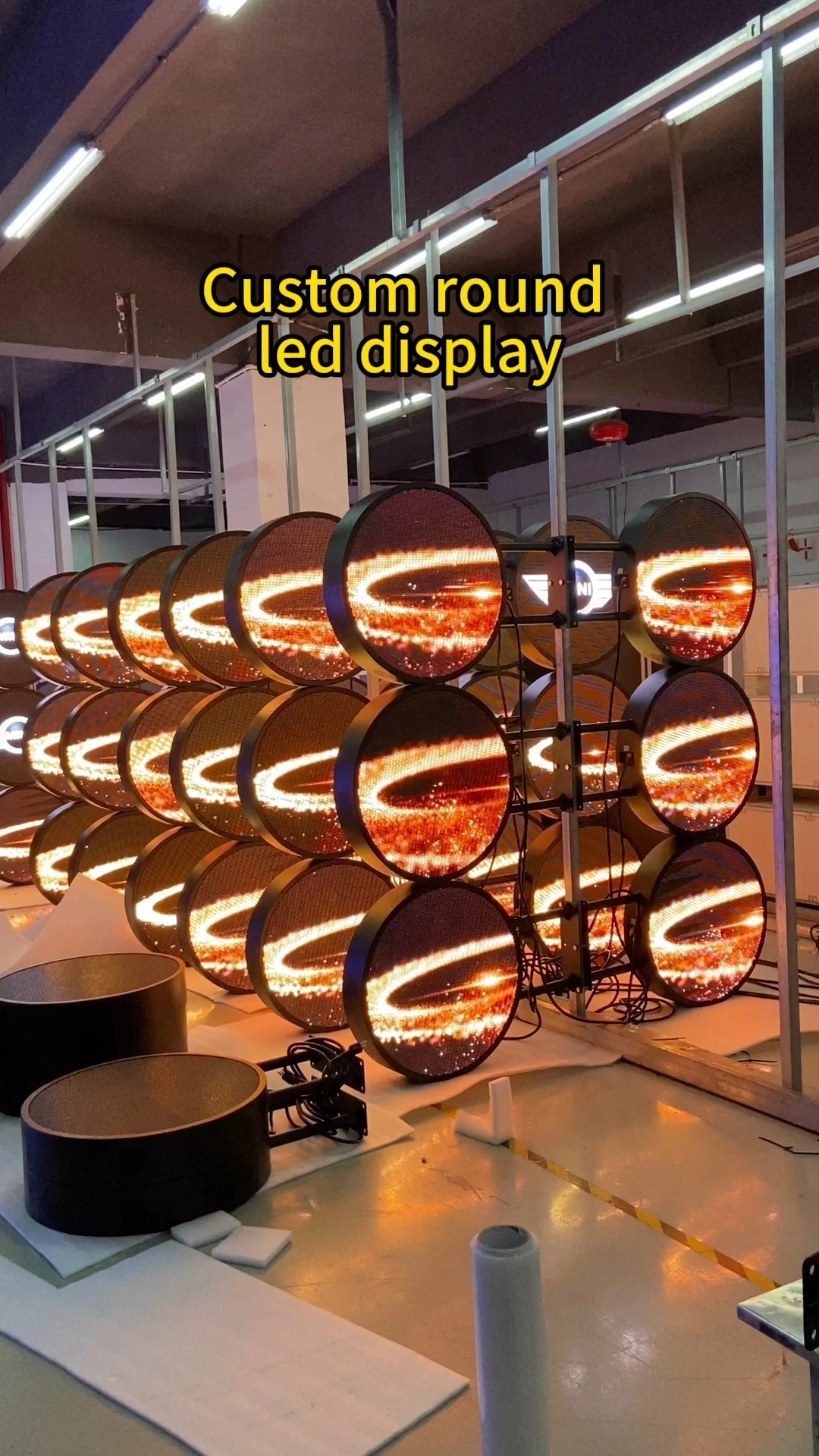 p3 outdoor wall mounted led round display 1:1 resolution monitor 1