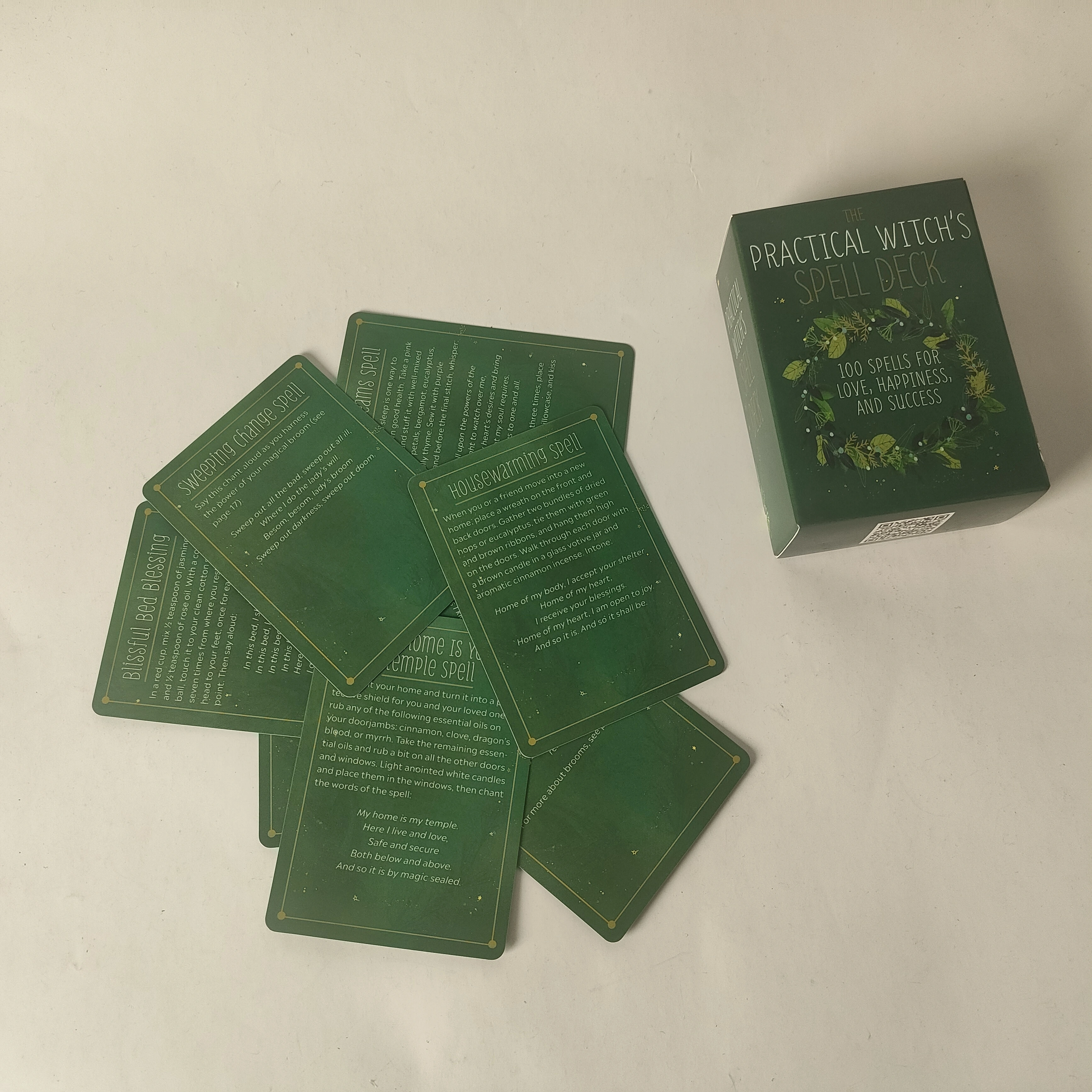 The Practical Witch's Spell Deck: 100 Magical Spells for Rituals & Self - Care 1