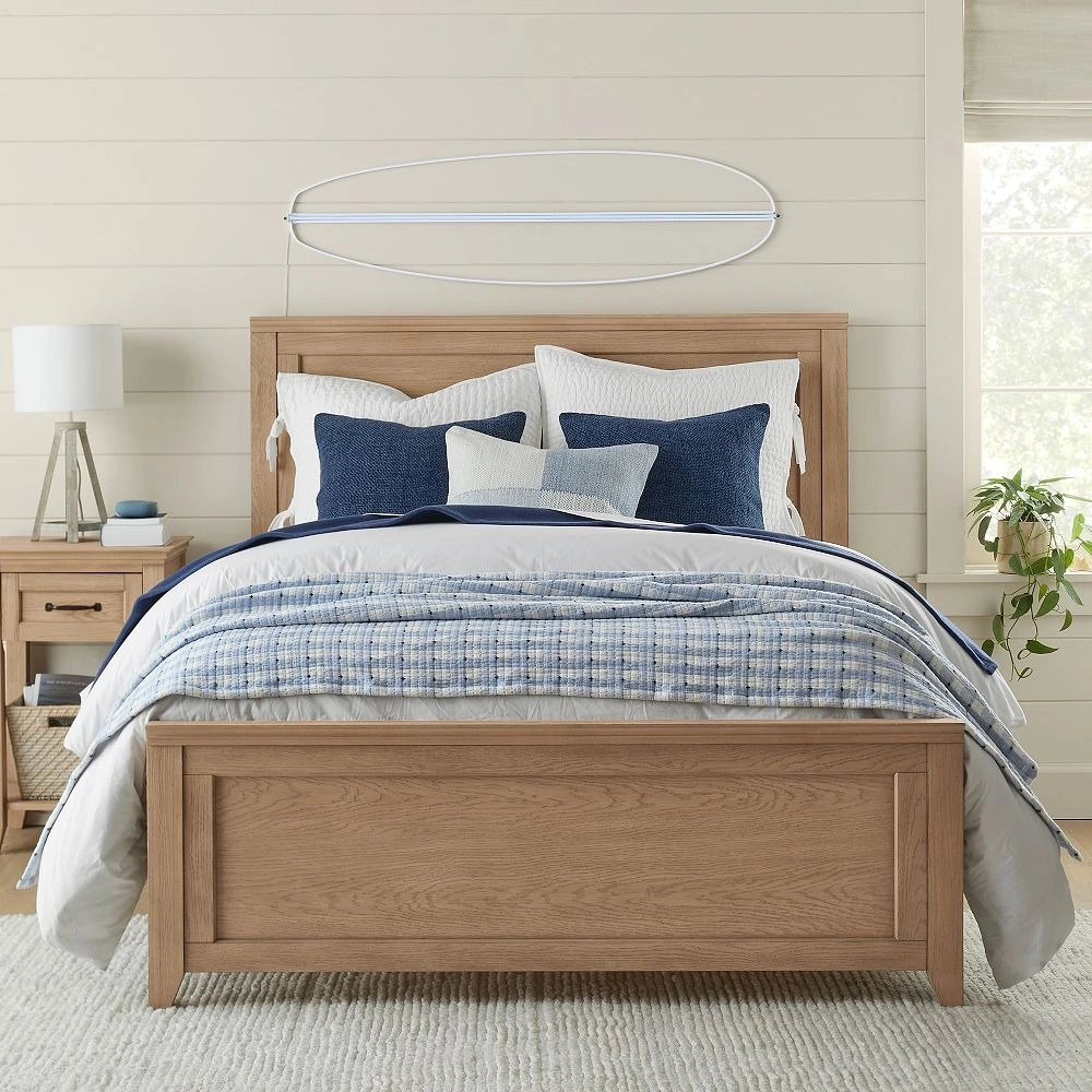 Juego de dormitorio minimalista moderno en tonos madera blanco & con cama clásica 1