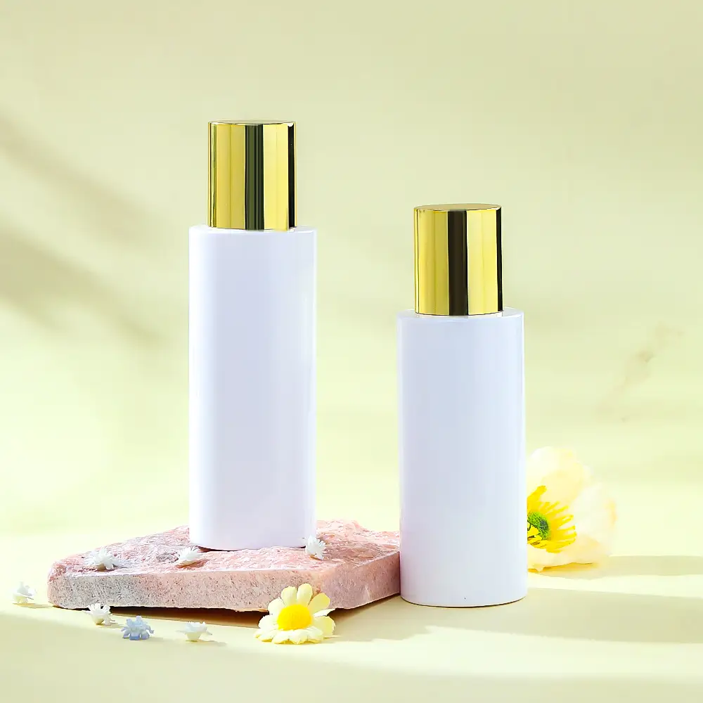 High-quality plastic cosmetic bottles and essence water packaging bottles 1