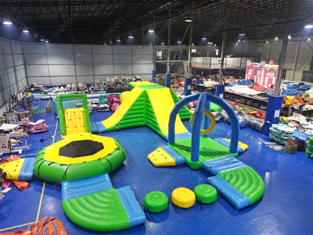 Nuevo parque acuático inflable comercial al aire libre verde 1
