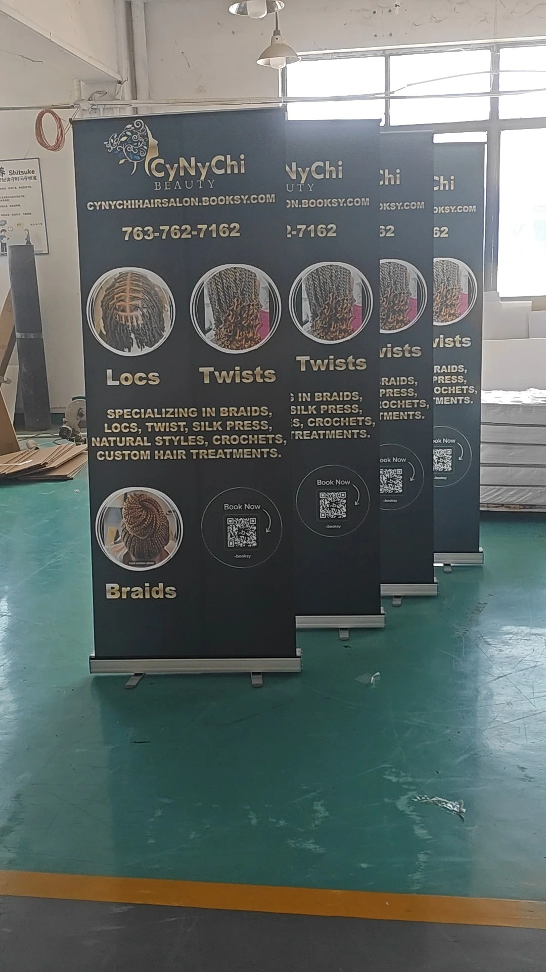 Support de bannière enroulable en aluminium 80x200 personnalisable, résistant au vent, pour affichage publicitaire, expositions, avec logo personnalisable 1