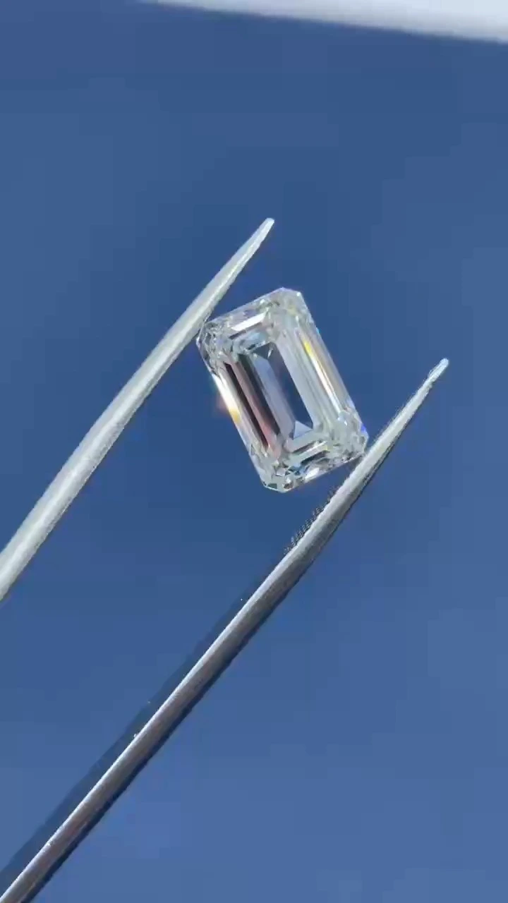 3EX ألماسة ممتازة القطع مزروعة في المختبر CVD على شكل زمرد، وزنها 3.12 قيراط، معتمدة من F VS1 IGI 1