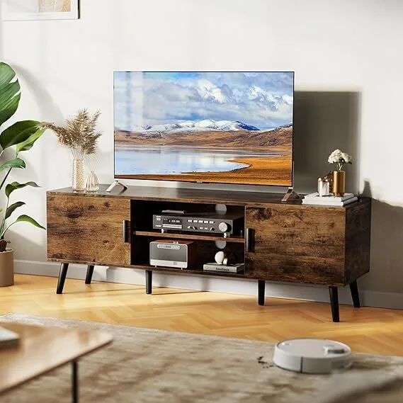 Suporte para TV de 55 polegadas, centro de entretenimento com prateleira ajustável, 2 armários, mesa de console de TV, console de mídia, pés de madeira maciça, furos para fios, para sala de estar 1