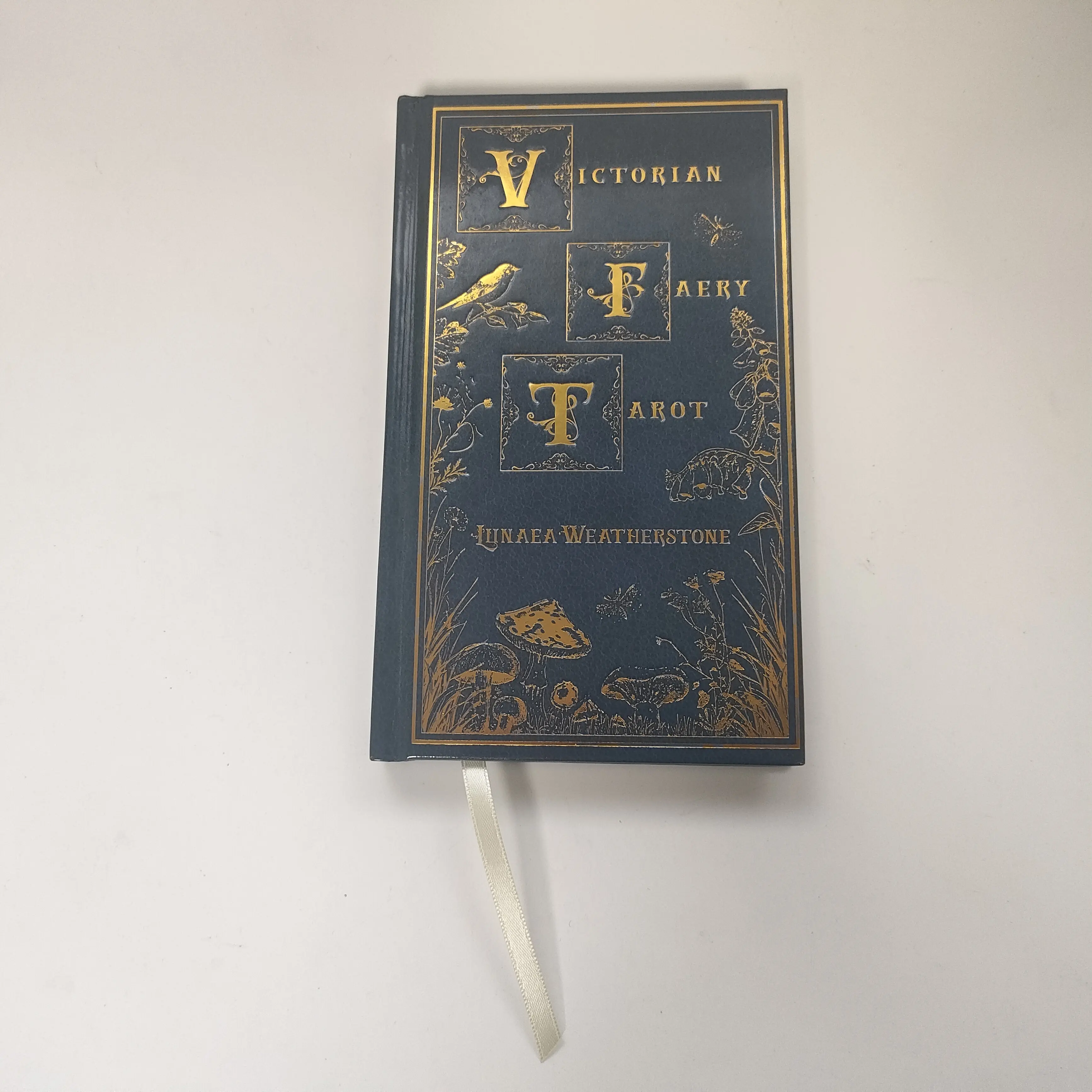 Victorian Faery Tarot: Deluxe Hardcover-Handbuch mit Vintage-Feenkunst 1